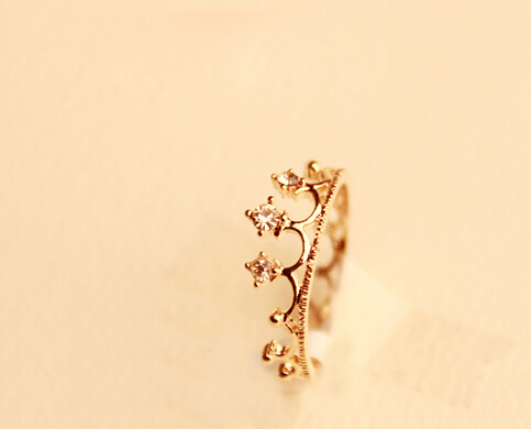 Vintage Gold Plated Alloy Crown Ring